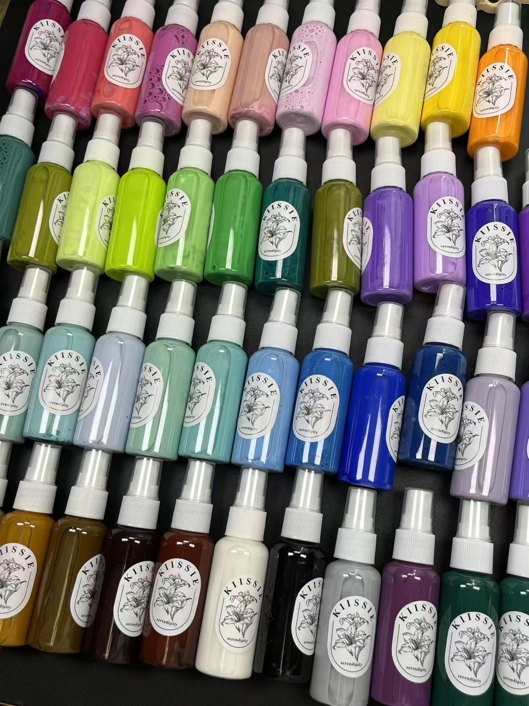 47-color pigment kit